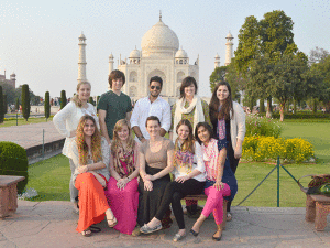 University of Mary Washington students and Smita Jain Oxford, senior lecturer for the College of Business, spent spring break in India. 