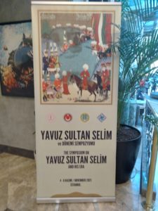 The symposium was hosted by Istanbul Üniversitesi (University) and Türk Tarih Kurumu (Turkish Historical Foundation).