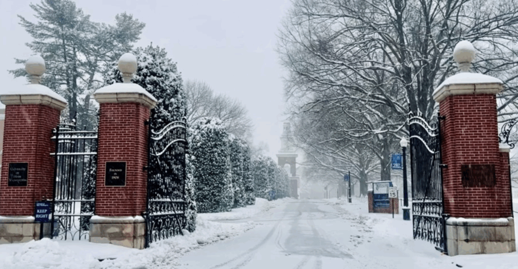 photo of snow on UMW campus